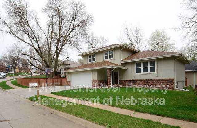 2121 S 163rd Circle Gallery 2