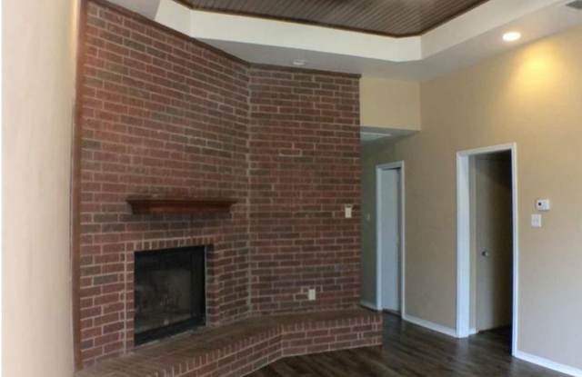 316 Lochridge Drive Gallery 4