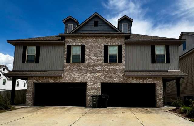 3BD/2.5BA Townhouse for Lease in Creekside Cottages - Now Available photos photos
