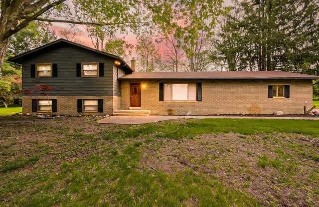 7580 Thornwood Street photos photos