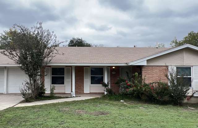 1735 Donaldson Avenue photos photos