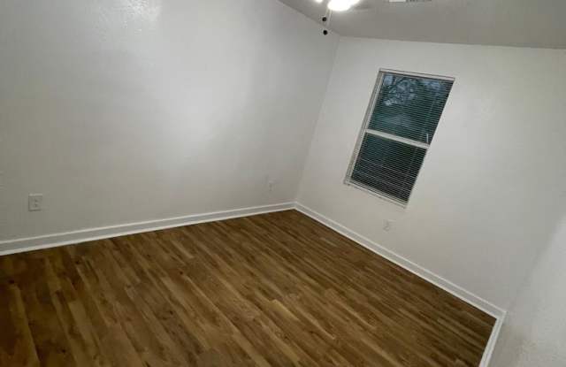 Charming Updated 3-Bedroom Home in Denison, Gallery 4