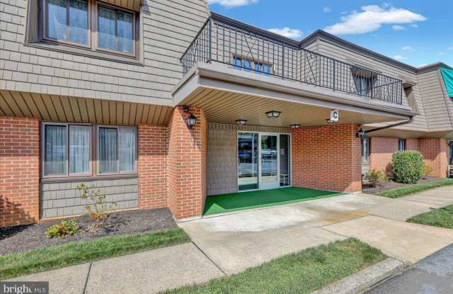 1801 CAMBRIDGE photos photos