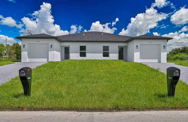 NOW AVAILABLE - NEW CONSTRUCTION Duplex in Lehigh Acres Gallery 3