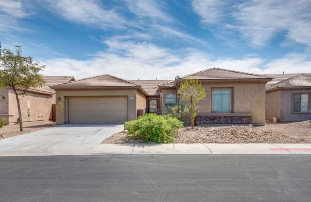 Spacious 4-Bedroom Home with Open Living Areas in Stallion Mountain Golf Club Community Gallery 1