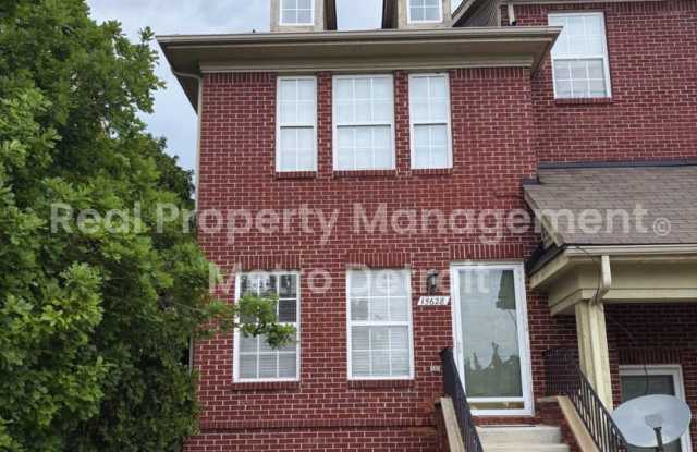 CONVENIENT CONDO LIVING photos photos
