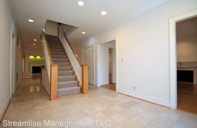 10023 Chartwell Manor Ct Gallery 3