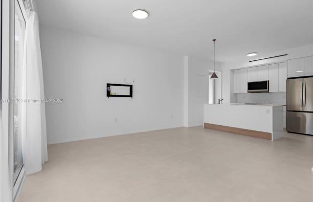 4430 W Flagler St photos photos