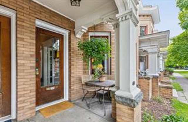 Charming Historic Rental in Downtown Missoula photos photos
