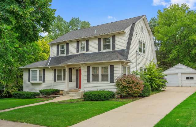 415 S Vine Street - 415 South Vine Street, Hinsdale, IL 60521