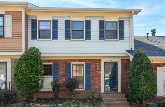 Beautiful 3 Bed Brentwood Townhome! photos photos