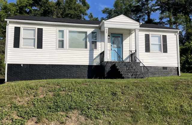 706 Crestlyn Drive photos photos