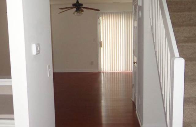 9107 Charminster Court Gallery 4