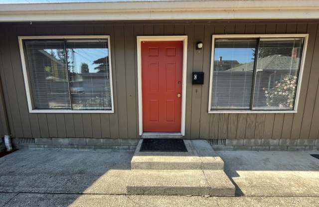 Move in apartment in quiet complex - 914 South Pearl Street, Centralia, WA 98531 Move in apartment in quiet complex - 914 South Pearl Street, Centralia, WA 98531