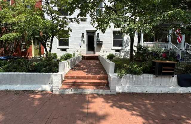 226 KENTUCKY Avenue SE unit: 2 photos photos