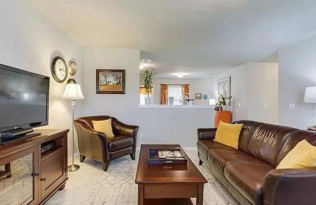 10120 Sussex Place Gallery 3