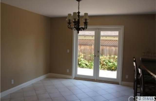 24625 LOS SERRANOS Drive Gallery 4