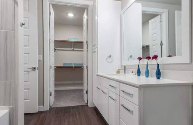 5842 Worth Pkwy Gallery 4