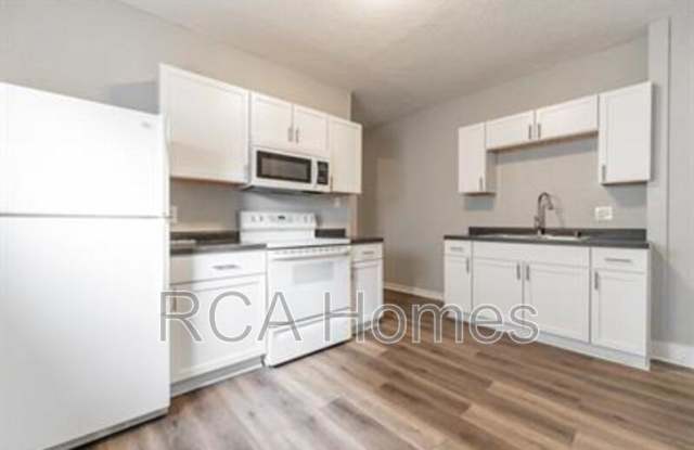 2425 North Kenwood Avenue photos photos