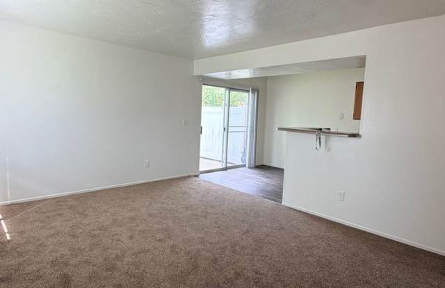 Newly Updated 3 Bed 1.5 Bath Townhome/Condo! photos photos Newly Updated 3 Bed 1.5 Bath Townhome/Condo! photos photos