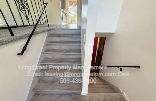 869 Meadowlawn Dr SE Gallery 4