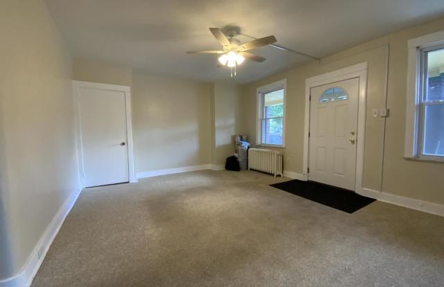 5925 Nicholson St Unit 1 Gallery 4