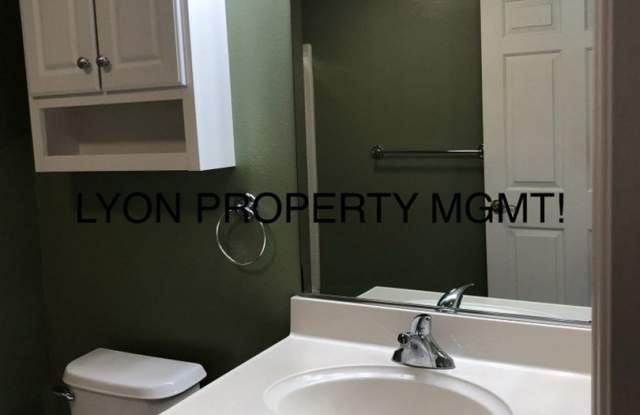 Fabulous condo located in the highly sought after Westlake Villas! Gallery 3