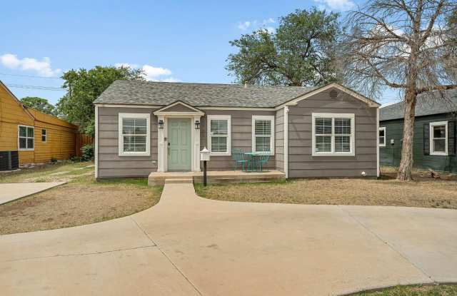 2704 32nd Street photos photos