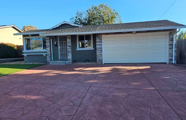 FABULOUS 4 BEDROOM in Milpitas Gallery 1