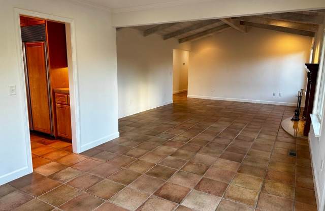 Beautifully updated and spacious 4 bedroom, 2.5 bathroom Single Family home with Saratoga Schools! Gallery 4