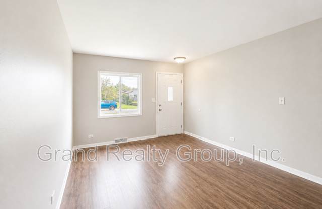 632 Anita Gallery 2