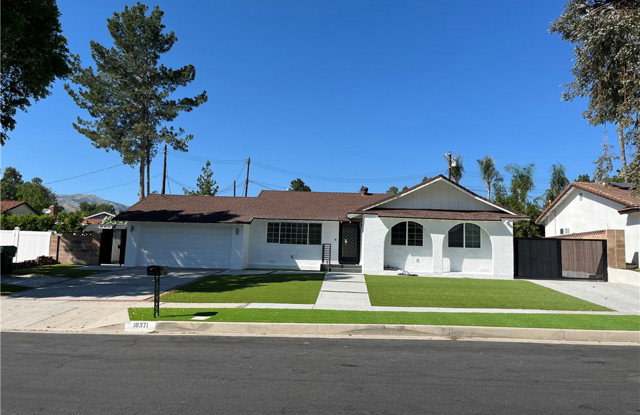 18371 Lahey Street photos photos