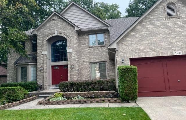 809 GROVECREST - 809 Grovecrest, Rochester Hills, MI 48307