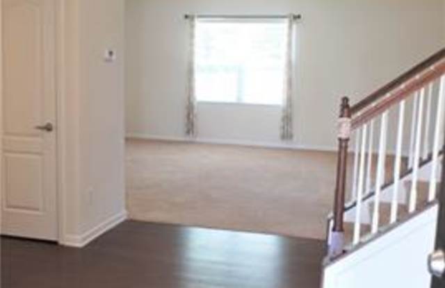 4006 Houndscroft Road Gallery 3