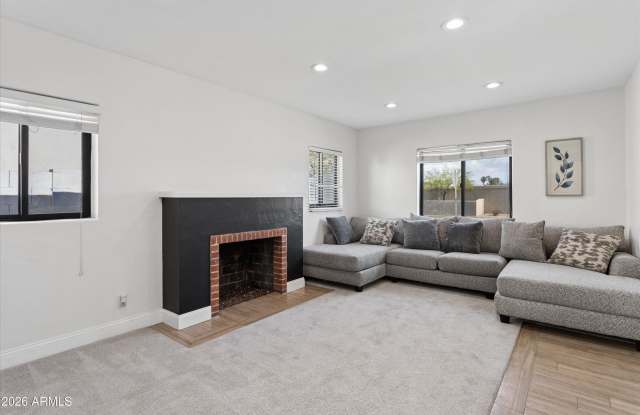 926 W Moreland Street Gallery 4