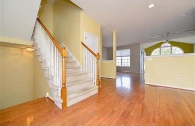 5315 Green Lawn Drive Gallery 3