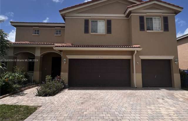 1220 NW 204th Street photos photos