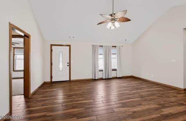 838 Cottonwood Street Gallery 3