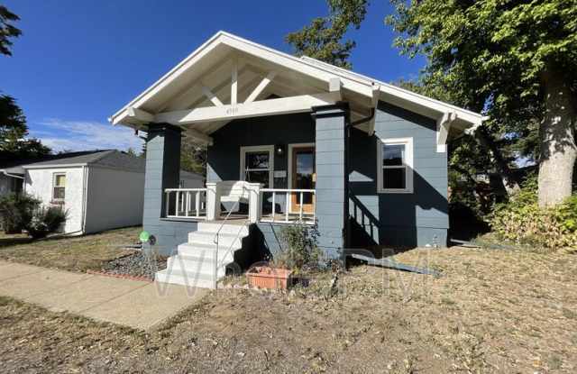 4909 Beach Court photos photos