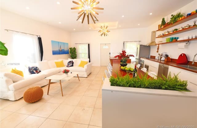 1120 NE 2nd Ave - 1120 Northeast 2nd Avenue, Fort Lauderdale, FL 33304