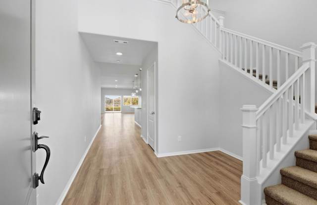 3Bed/3Bath in Horse Creek RidgeCommunity~ Calabrese Gallery 4