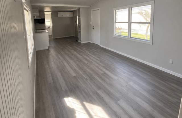 77010 Deer Ln, Unit 13 Gallery 4