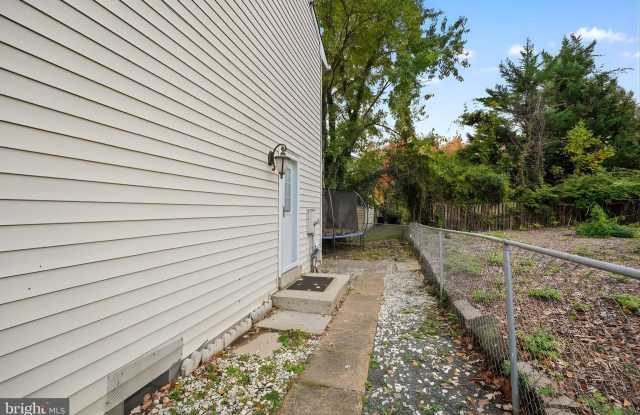 1328 DOLLEY MADISON Boulevard Gallery 3