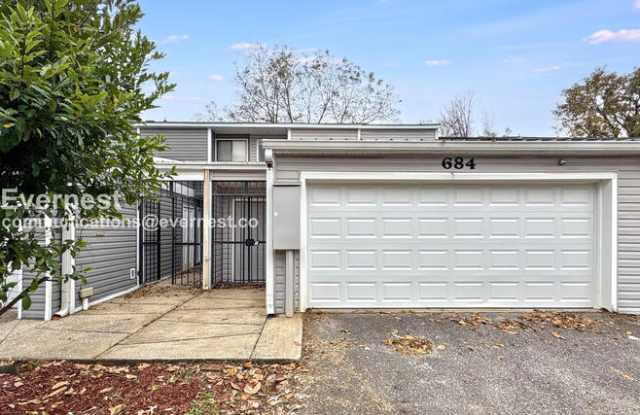 684 Idlewild Circle - 684 Idlewild Circle, Birmingham, AL 35205