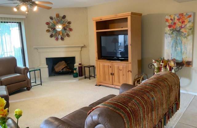 7506 N Via Camello Del Sur -- photos photos