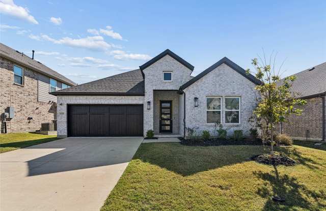 6228 White Creek Drive Gallery 1