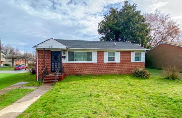 1101 Beazley St - 1101 Beazley Street, Petersburg, VA 23803