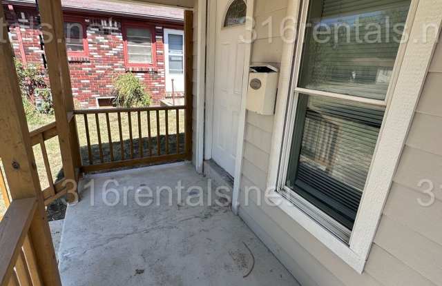 $995 - 2 bed 1 bath - Single Family Home Gallery 3