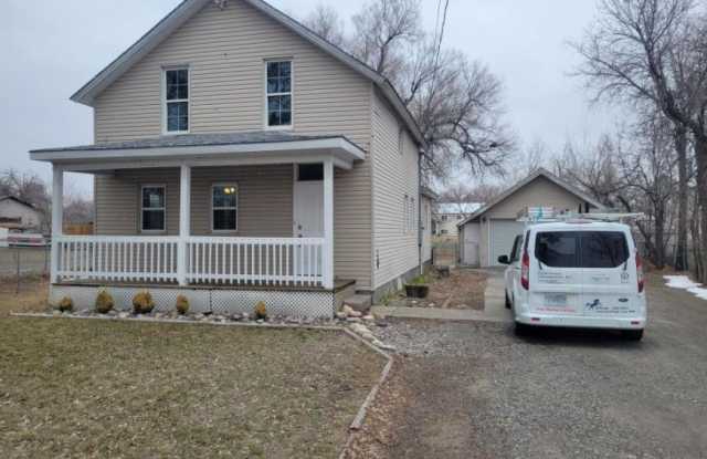 1071 Lincoln Lane photos photos