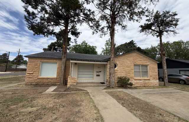 2624 32nd Street - 1 photos photos